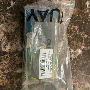 New with tags QUAY sunglasses